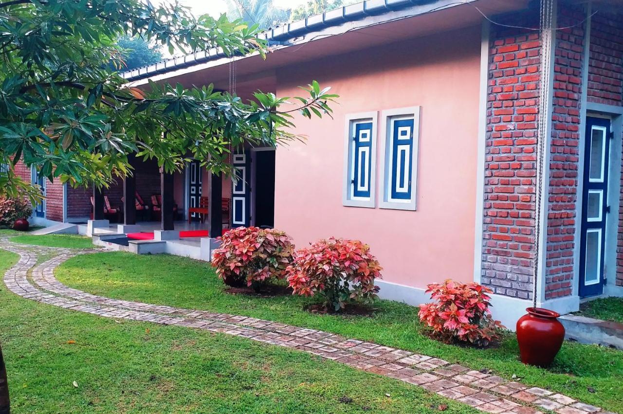 Honey Tree Polonnaruwa Hotel Kültér fotó